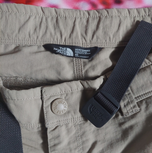 North Face Nylon Cargo Shorts - Picture 4 of 6
